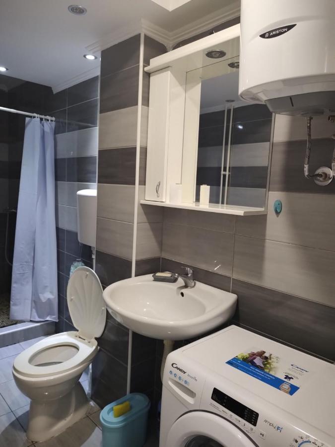 In Apartman U Samom Centru Obrenovca Apartment Obrenovac  Bagian luar foto